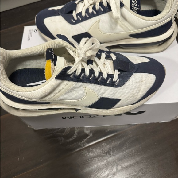 Size 11.5 - Nike Air Max Pre-Day Obsidian Light Bone - Picture 2 of 6